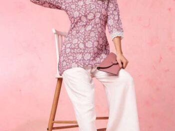 Women's Rayon Floral Printed Straight Short Kurti Set