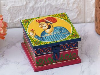 Wooden jewellery box